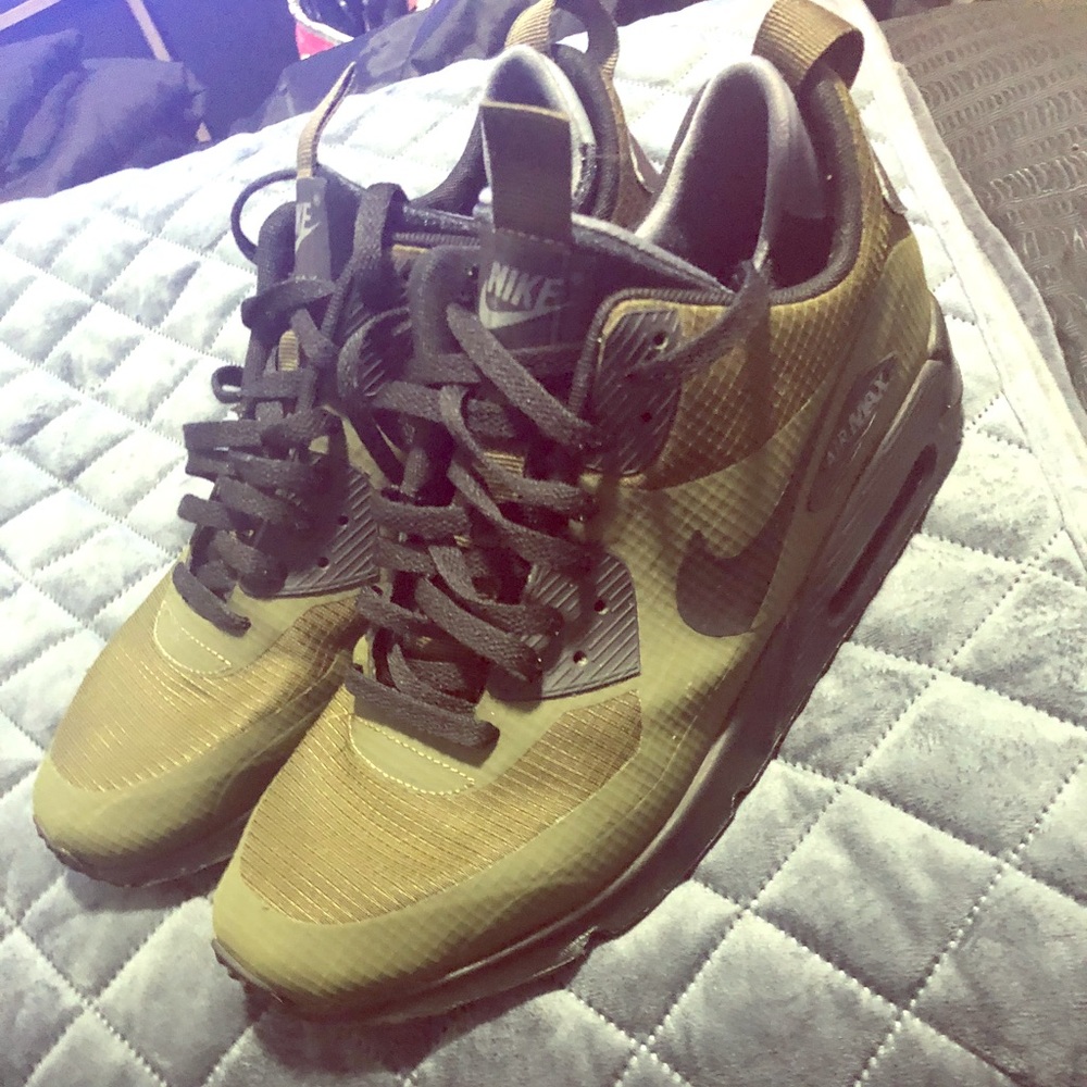 Men’s Army Green Nike Air Max